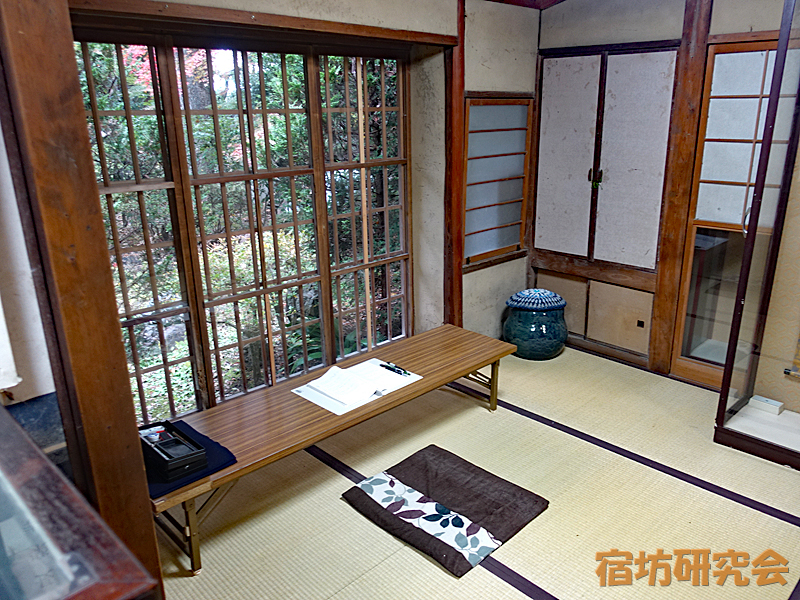 長楽寺の写経机