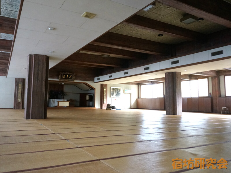青少年文化研修道場の大部屋