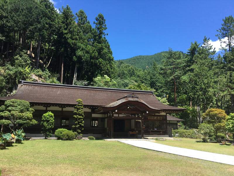 身延山御廟所の常唱殿