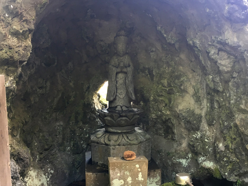身延山発軫閣の浄行菩薩