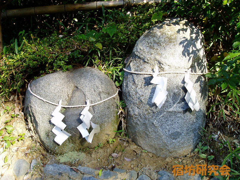 飛鳥坐神社の陰陽石