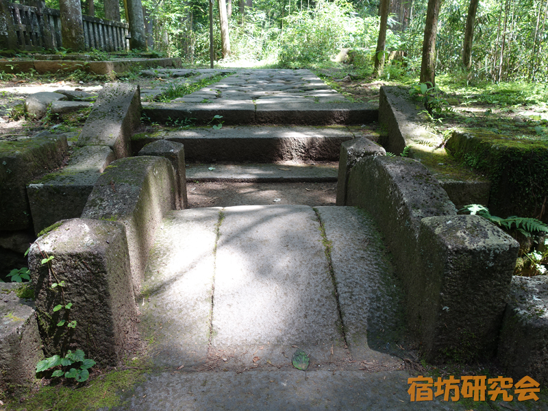滝尾神社の無念橋（願い橋）