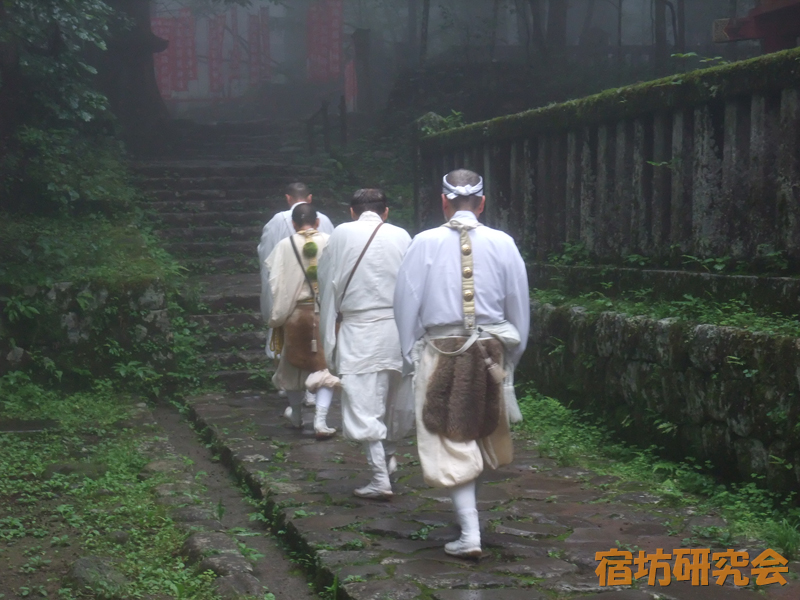 滝尾神社の修験者