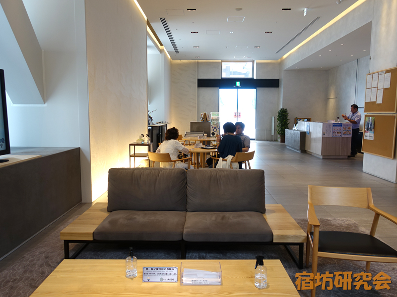 南御堂（山門一体型ホテル）の御堂会館