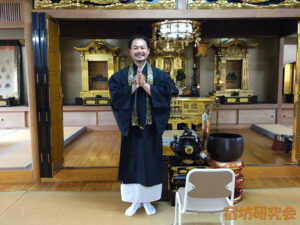 正行寺の岩本達典住職