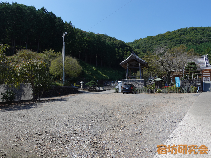 吉祥寺の駐車場
