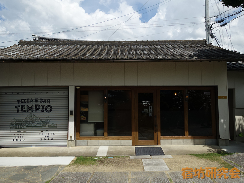 善教寺のお寺の中のピッツェリア