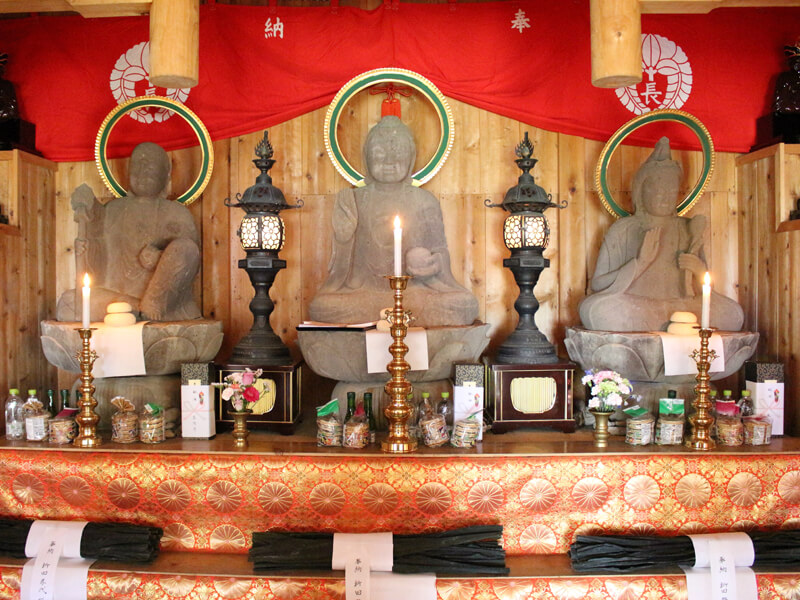 祥巖山薬師堂のご本尊